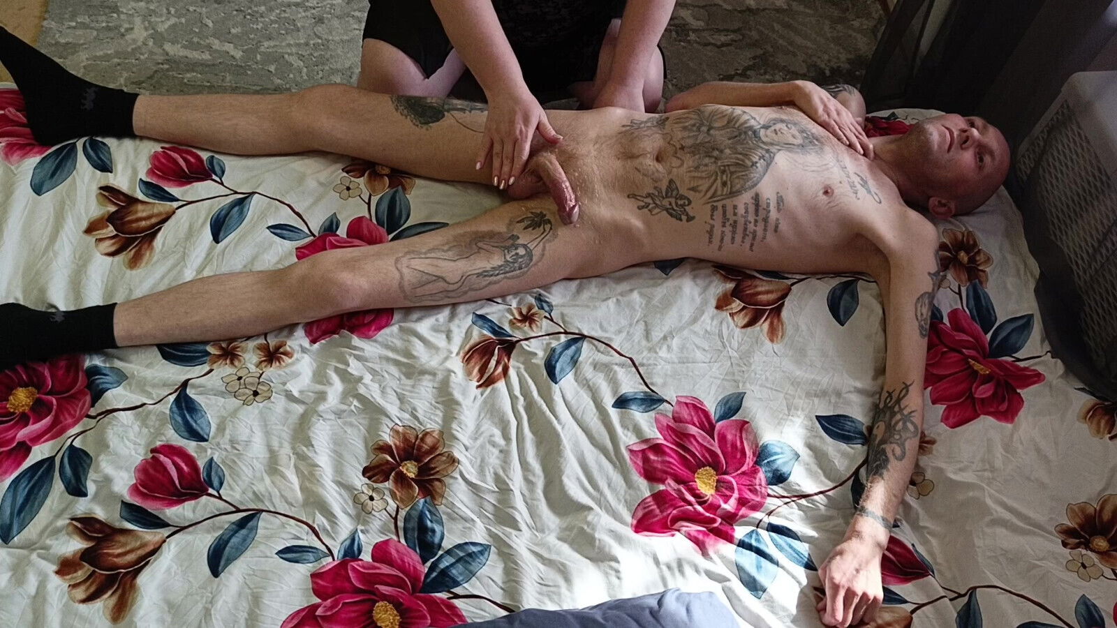 Mother-in-law does body massage jerks dick before cumming