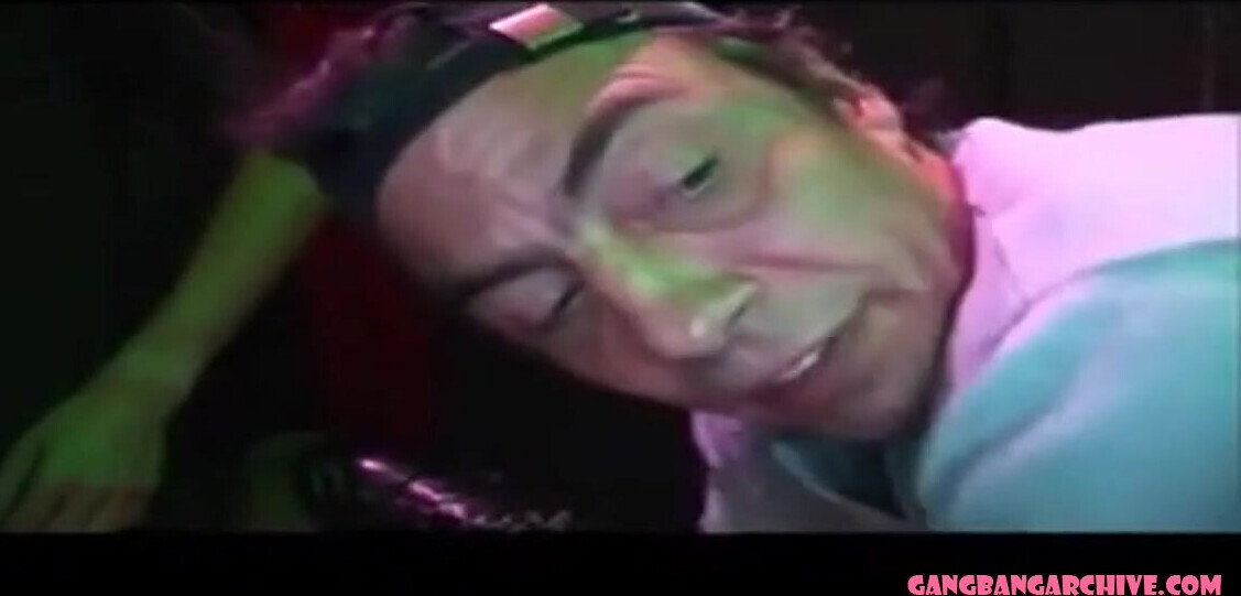 Gangbang Archibe Young wife orgy