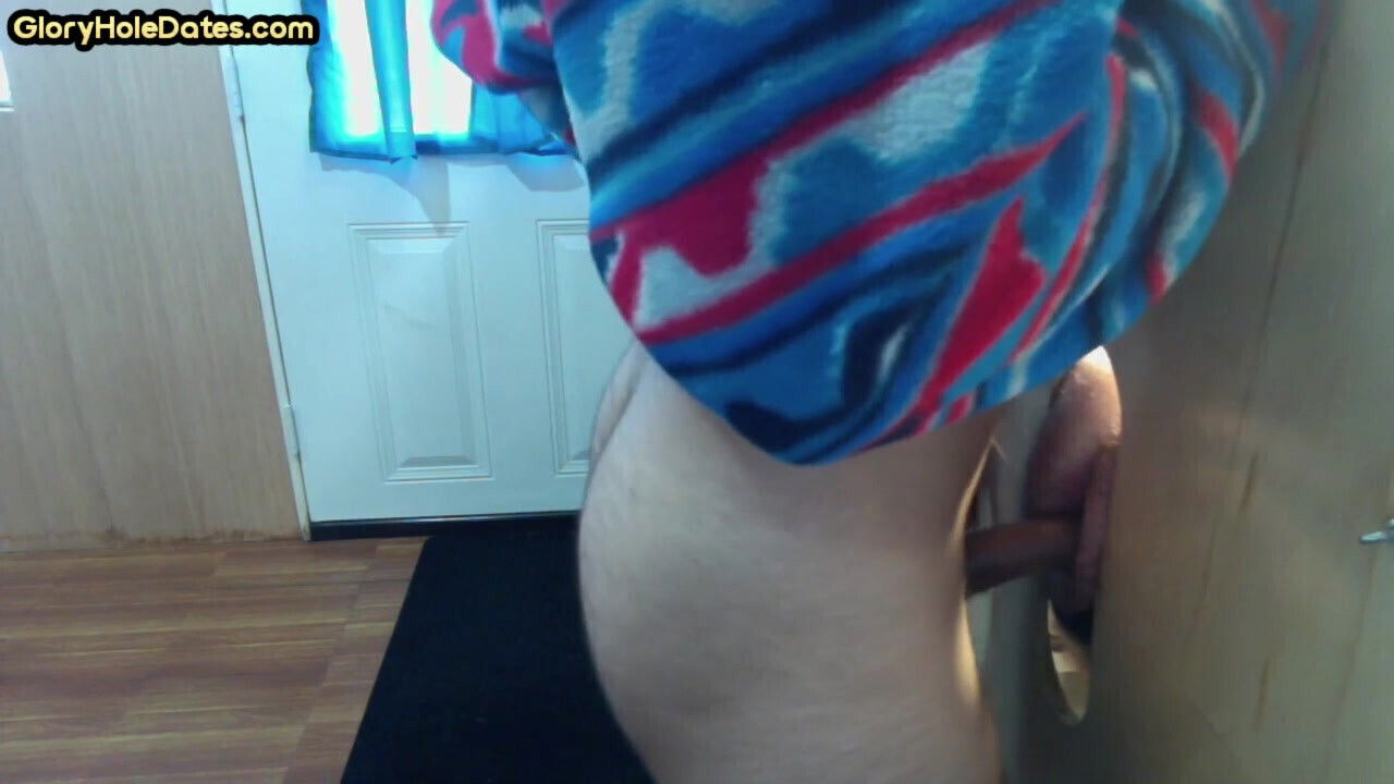 Moustach amateur deepthroating gloryhole