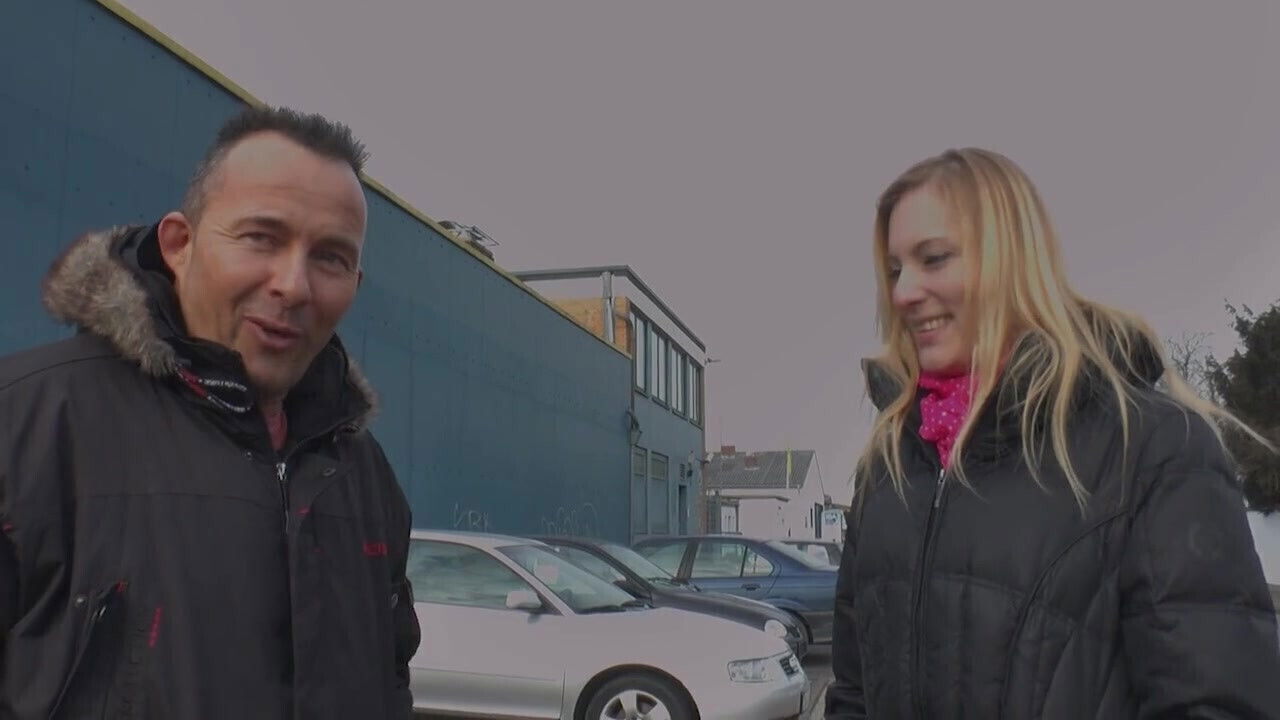 Muscle sexy blonde petite...cum mouth