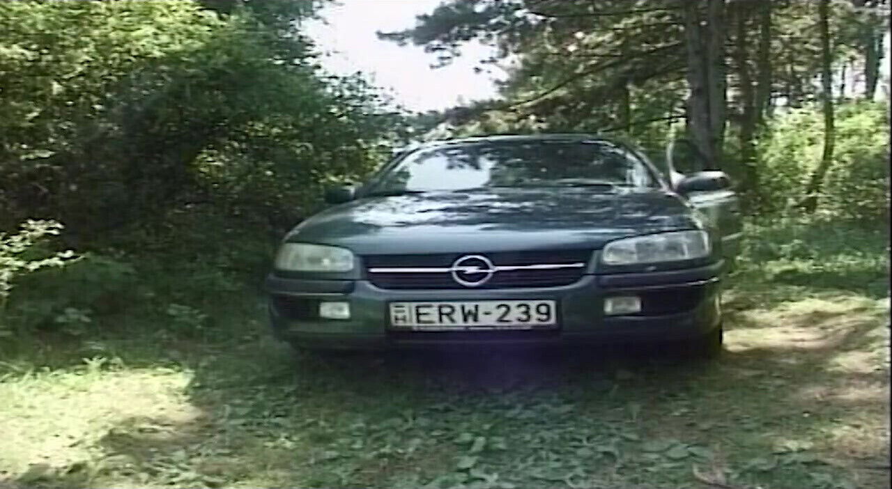 Food fetish pussy fucking kitchen