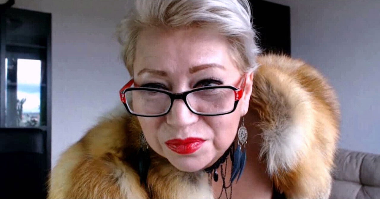 Mature bitch coat... Performance famous webcam whore singer Aimee MILF
