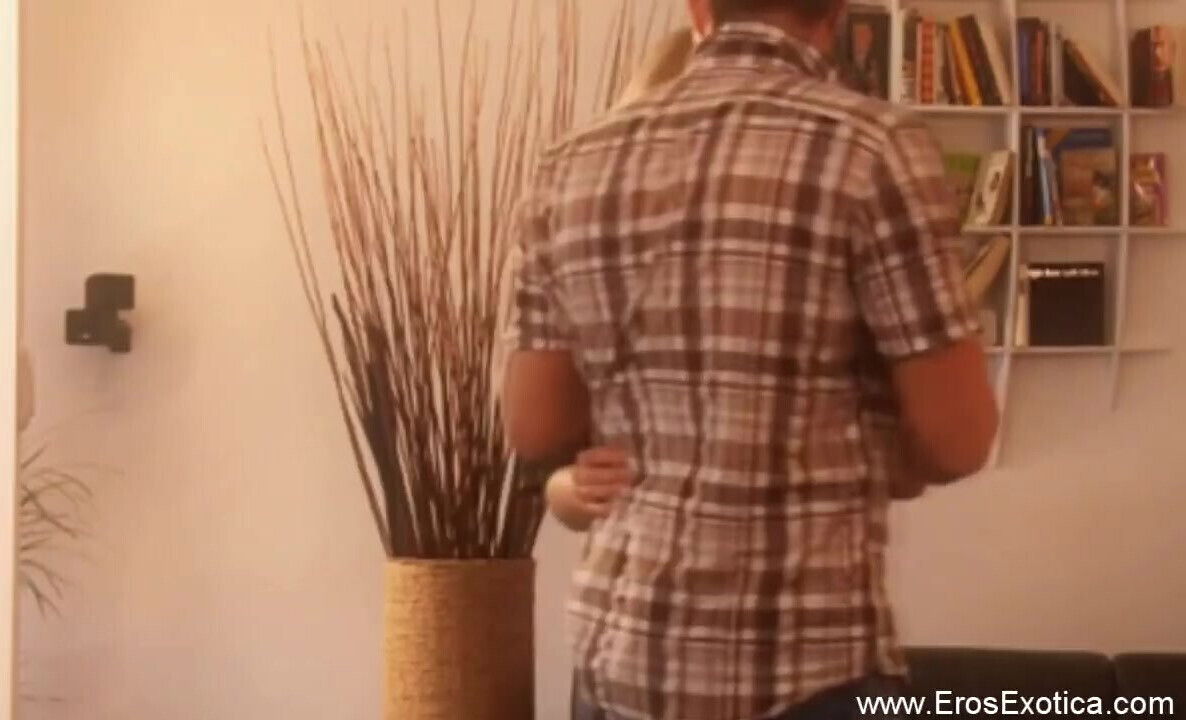 Blonde Honey Loving Connection