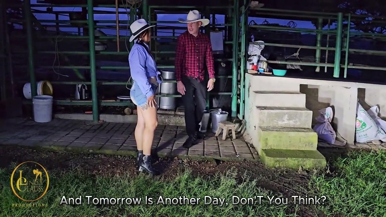 Boss Jeanpaul Likes Fucks Stable Outside Farm