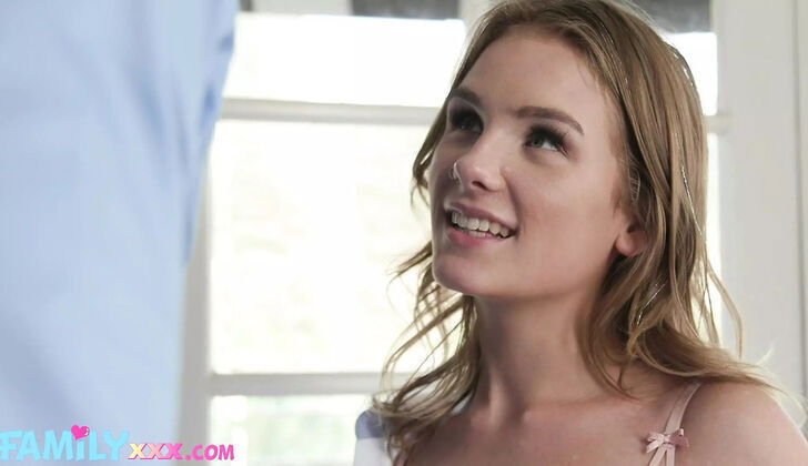 Blonde Teen Natalie Knight Gets Hardcore Fuck From Stepdad Slayher