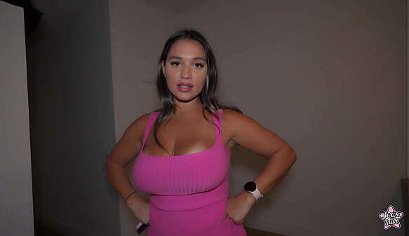 OMG!!! BOOTY STEPMOM WANTED LEXIS STAR