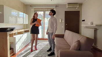 Real Estate Agent got fucked hard just to sell the property to me, cum on face(DIA ITA AMATORIALE)