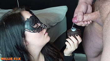 Amateur MILF CUPCAKE with Frosting Millie
