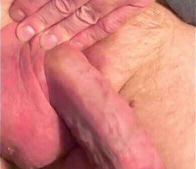 Stretching Session I&rsquo_m Ready Handjob From Behind While I&rsquo_m Hands Knees Gains
