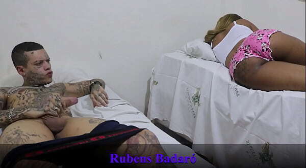 dormir quarto minha meia irm&atilde_ acordei tes&atilde_o soquei cuz&atilde_o gostoso (VIDEO COMPLETO RED/SHEER)