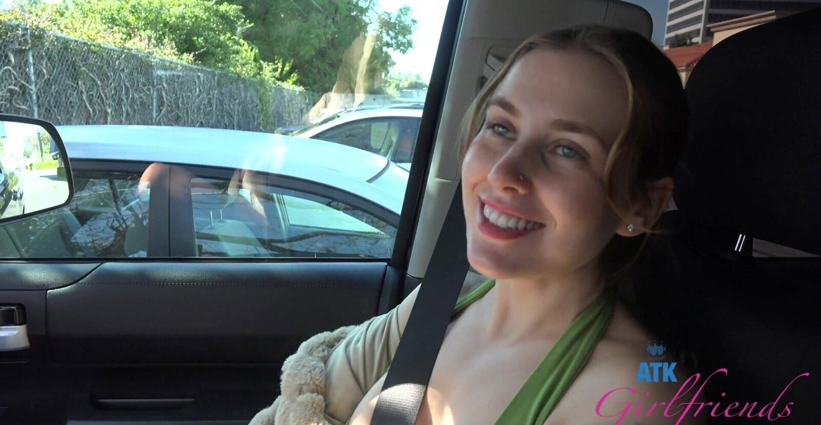 Fiona Peaches with shaved pussy gets fingered