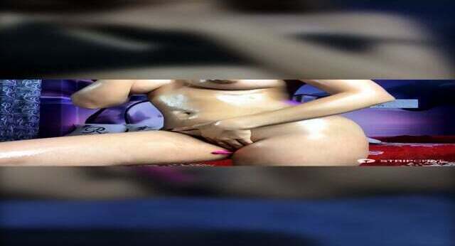 stripichat Royal_girl_1 full BODY SHOW