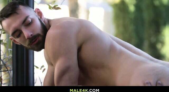 Sunny Seduction Draven Navarro, Johnny