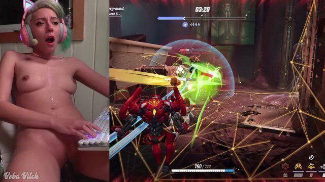 Playing Marvel Rivals with Friends while Secretly Masturbate (Creampie Dildo Ride SPANKING)