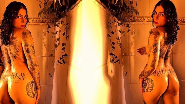 Amateur couple sunset