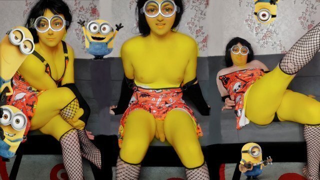 Minions Girl Shemale Yellow Legs