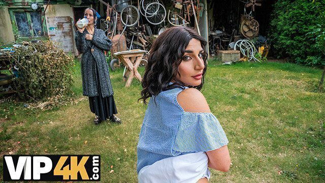 HUNT4K. Hunter loved outdoor with brunette chick