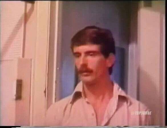 Retro gloryholes with