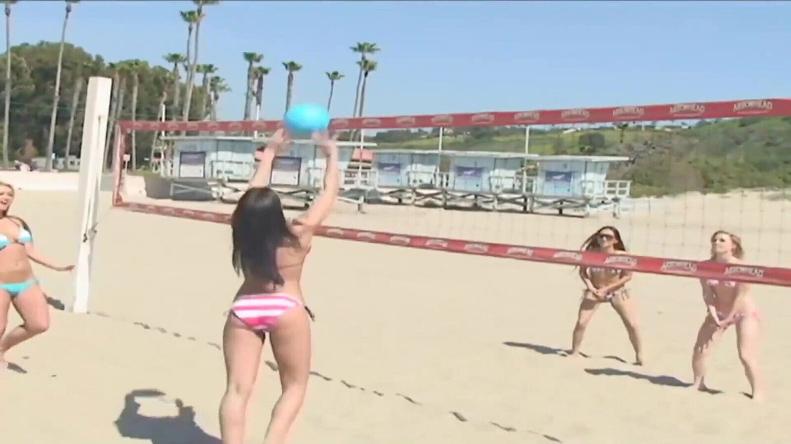 Foursome Lesbian Vibrator Play with Toys