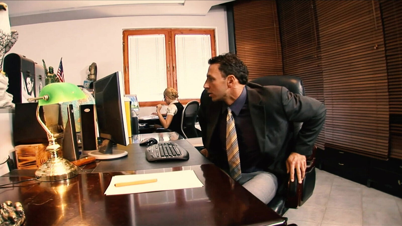 Dona Bell Always Horny Around Boss, Wants