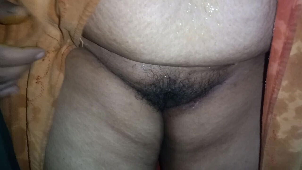 Lovely aunty romance enjoyed boobs puffy nipples massage