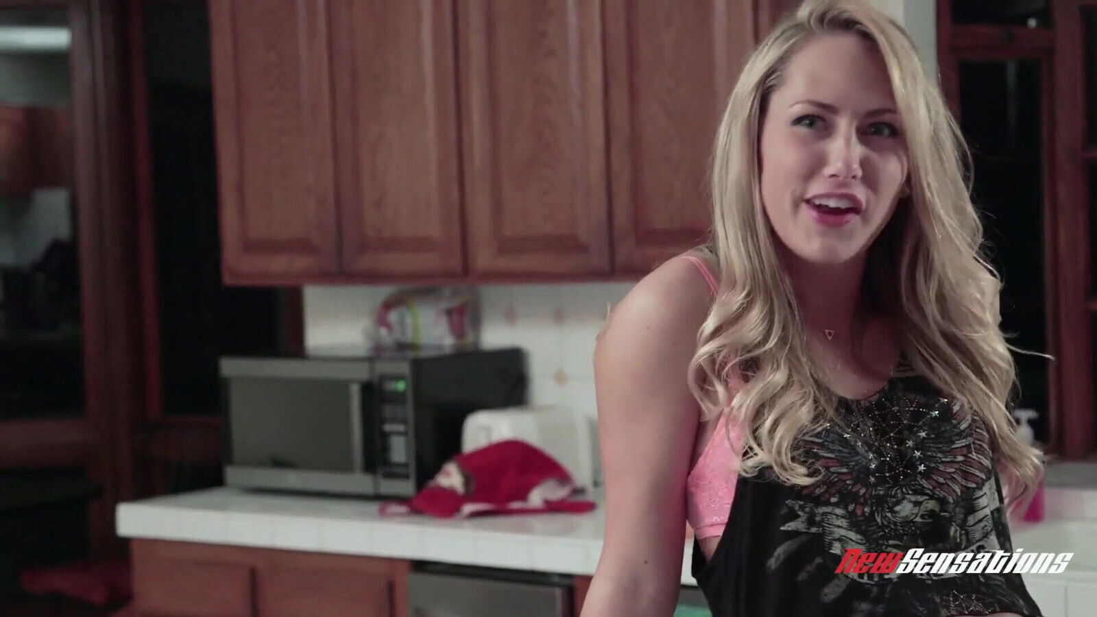 Carter Cruise Cute Little Babysitter