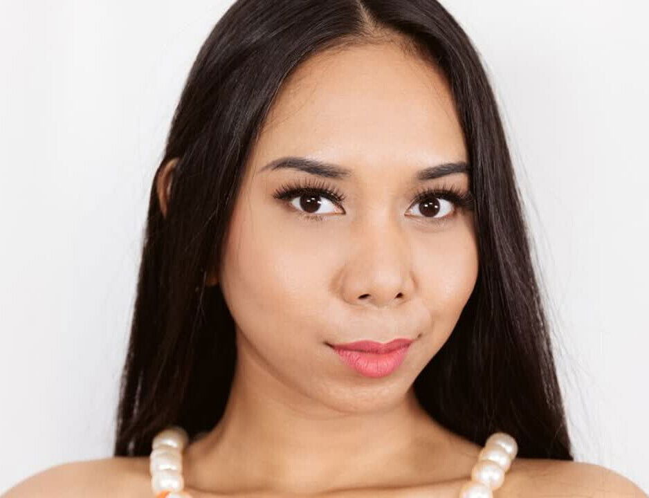 Killa Raketa Gives Footjob Give Facial