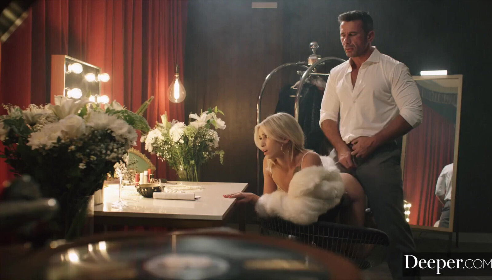 Deeper. Understudy Kiara Seduced Infamous Co-star