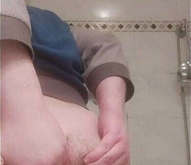 Pushing nice piece meat: rosebud little dildo after s**t