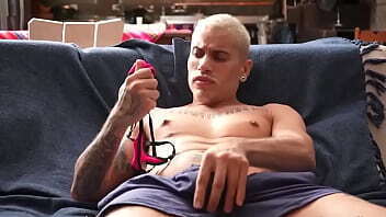 Fudendo novinho queria minha putinha. Free