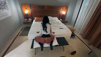 En una noche romantica y mucha pasion le follo el co&ntilde_o a mi pareja