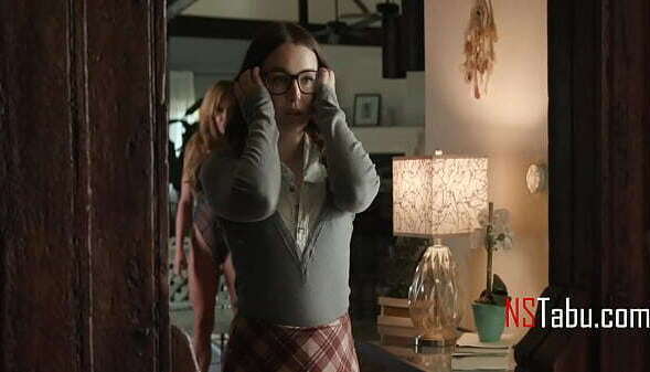 Eating Youth, Between Legs