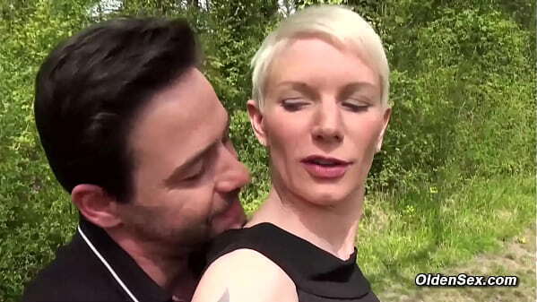 French MILF enjoys face fuck dick