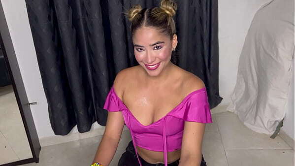 Blonde tight jeans help sucking dick while smoking cigarette