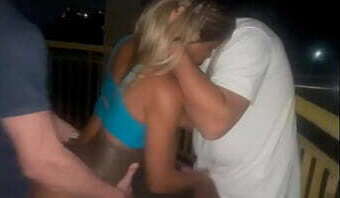 ESPOSA MALHANDO NOITE SEXO AMADOR