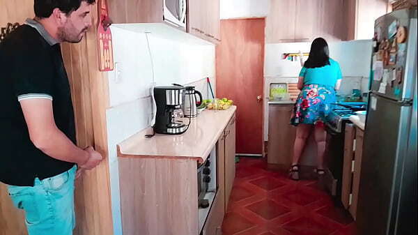 stepmother very sexy when cooks, couldn'_t resist fucking kitchen.