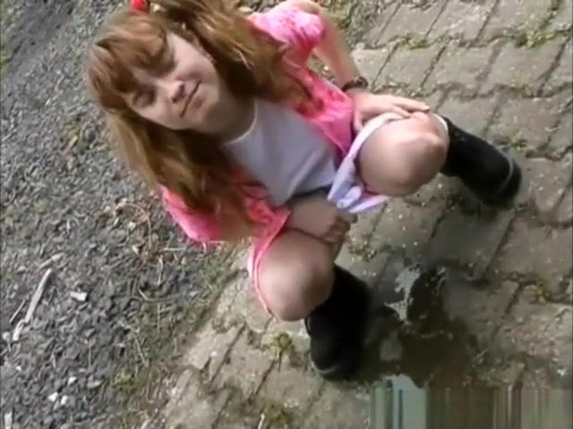 Krista Kass (Natalia Jay) - Pissing in Paris