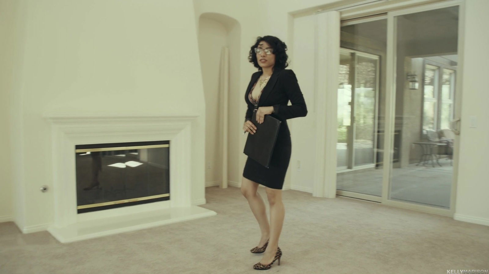 Maya Morena fucked on a floor by a handsome stallion