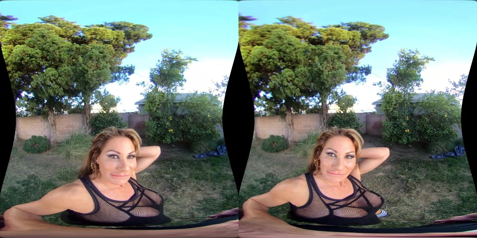 Mature slut Farrah Dahl opens her legs for a fellow's cock