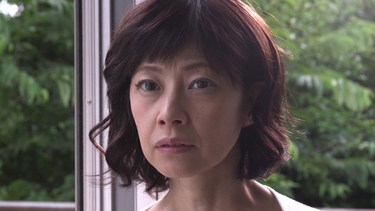 Mature Rumi Mochizuki knows handle hard