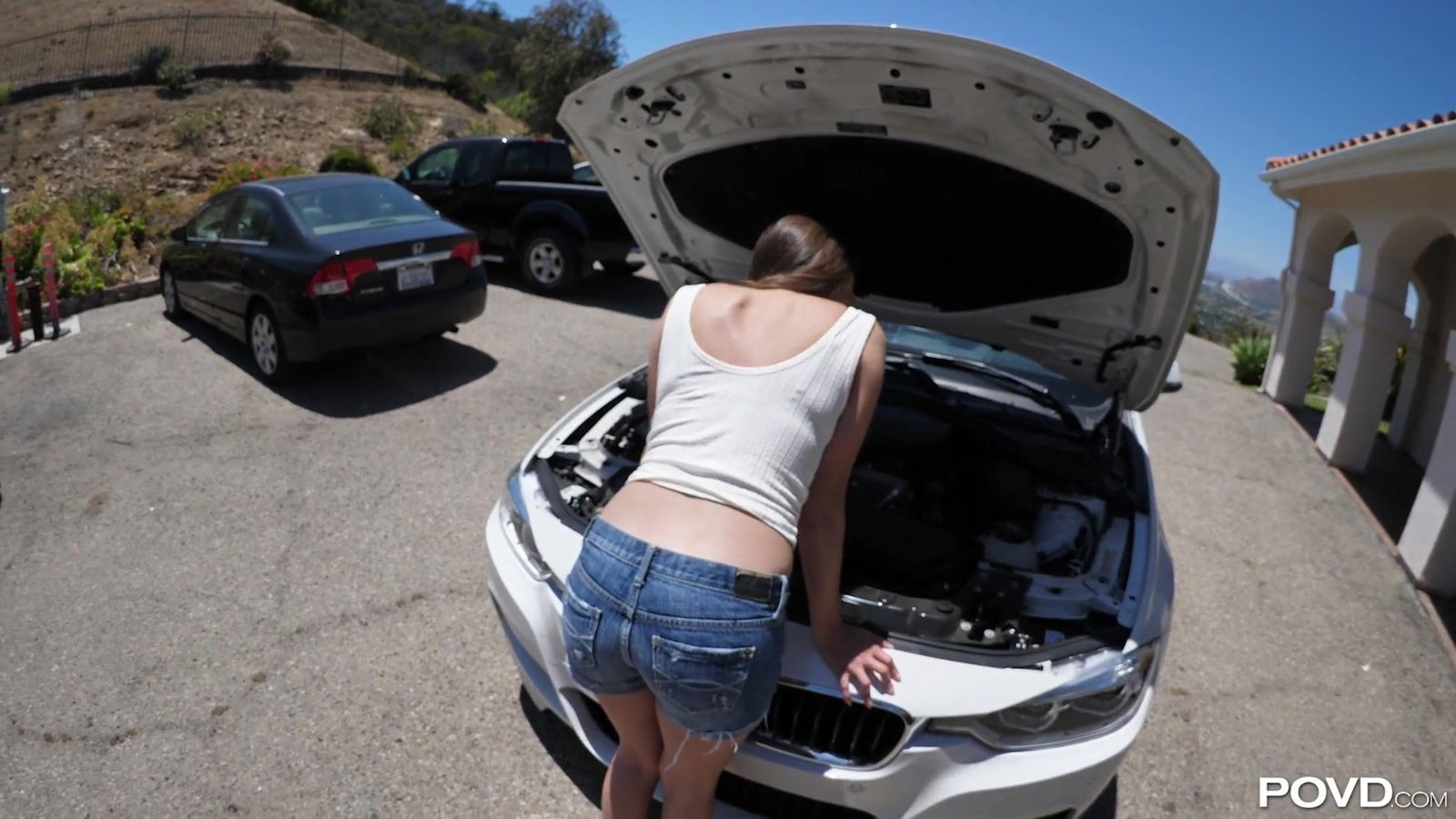 Arielle Faye cannot resist a handsome tattooed man's prick