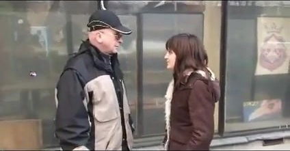 A Chance Meeting With Grandpa Ends With A Lovely Fuck !