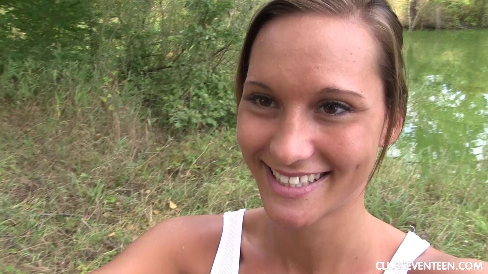 Randy Naomi Bennet plays with vagina solo outdoor game