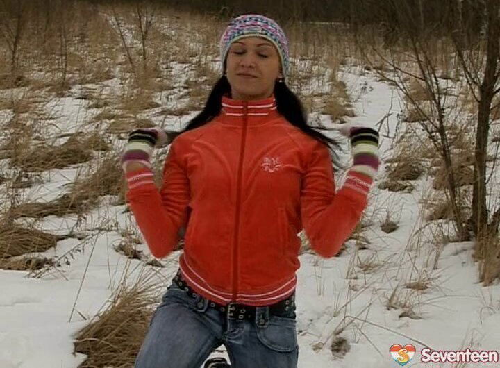 Right snowy grounds this ardent teeny chick decides masturbate like