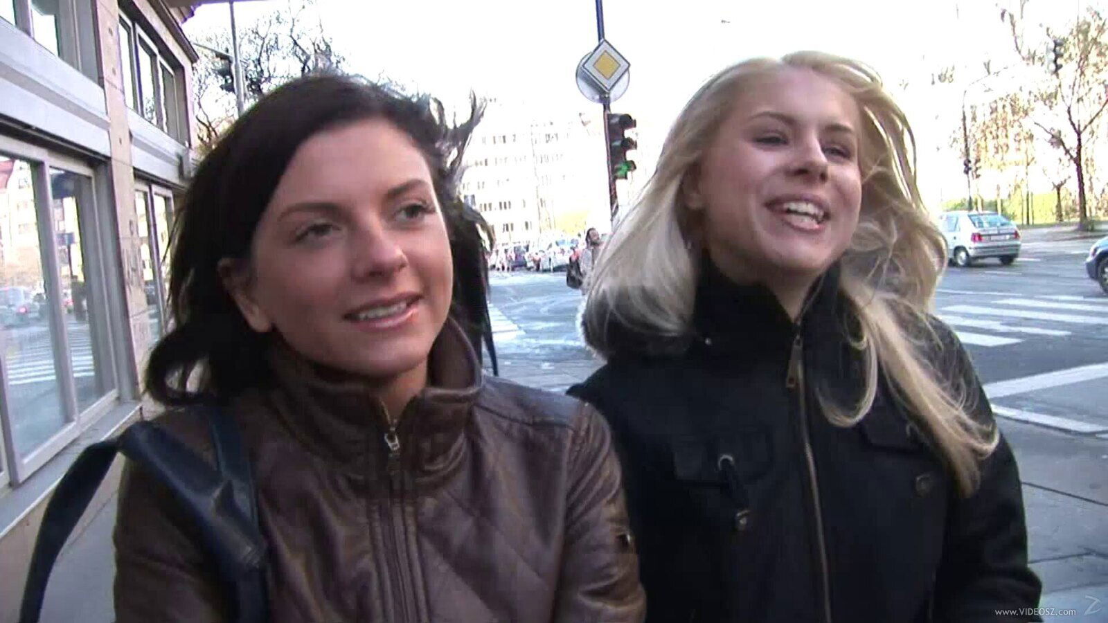 Dynamic lesbian with hot ass in jeans getting drilled using toy in close up shoot