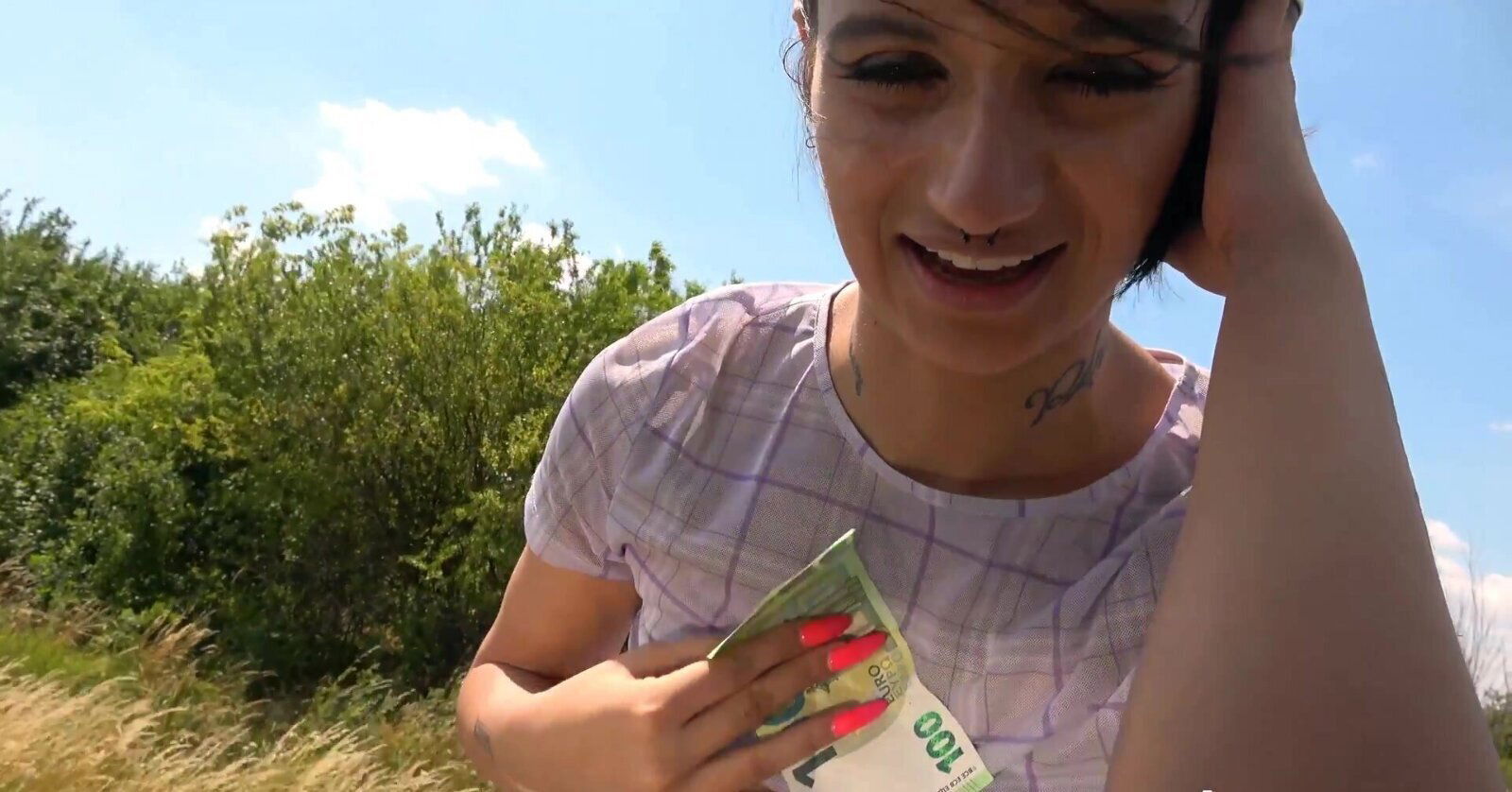 Brunette Candy Scott sticks sucker pussy mouth outdoors.