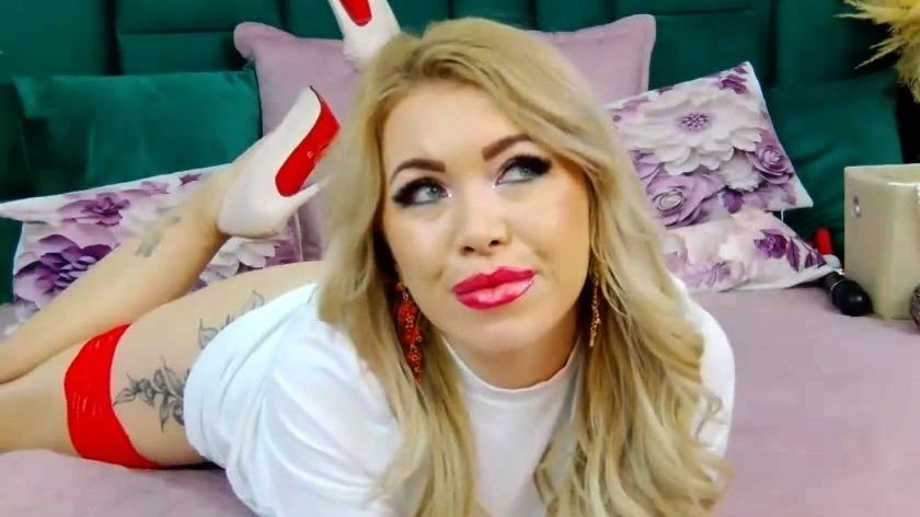 Softcore solo with cute asian chick Akane Ozora