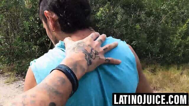 Alberto Chimal fucks hard sprays everywhere