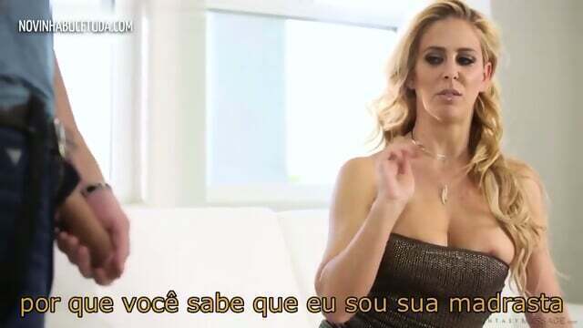 Socando pica madrasta