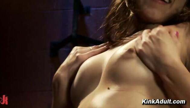 Intense orgasm with fucking machines Sybian stunning Lexi Bloom